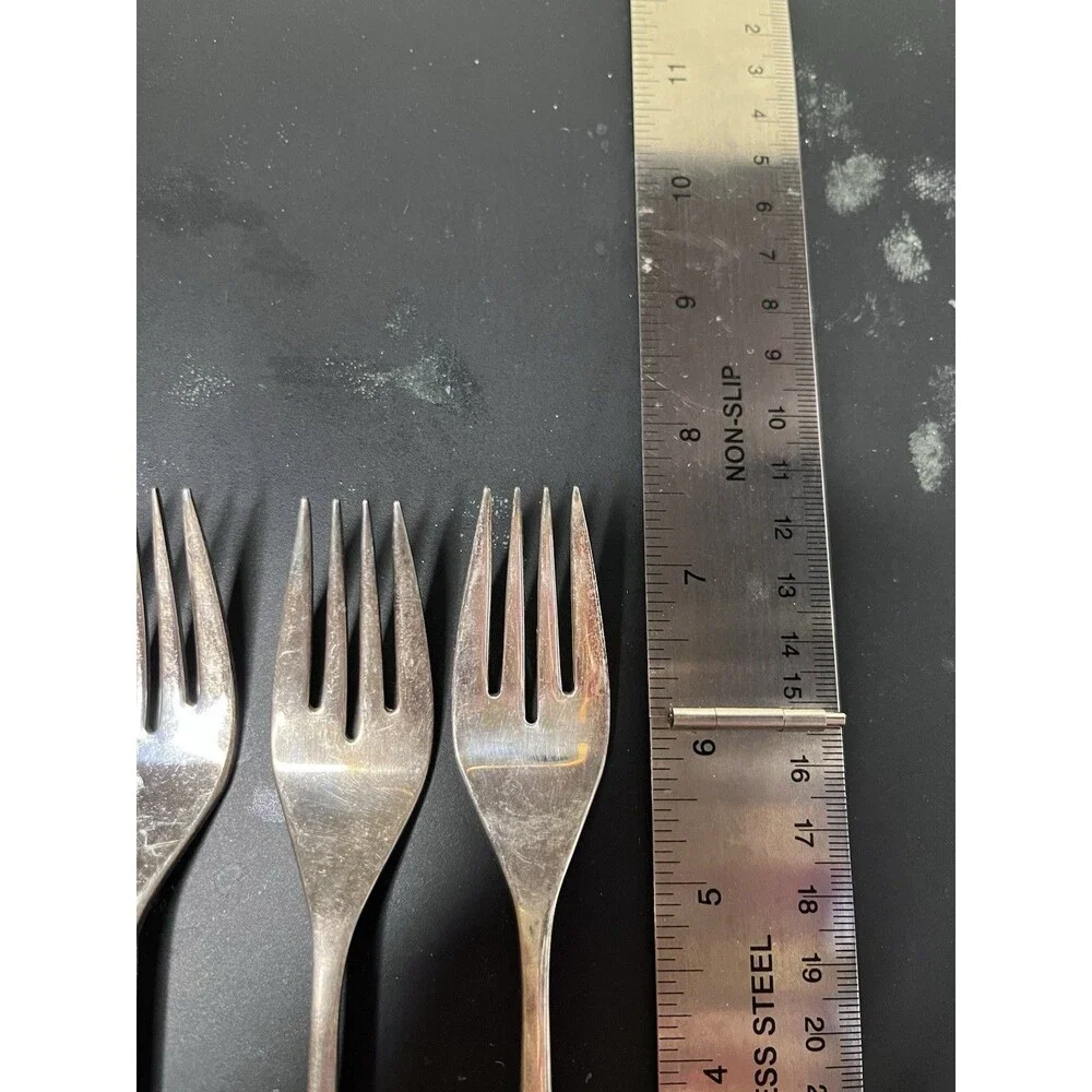 Vintage Oneida Craft Deluxe  Stainless Lasting Rose 3 Piece Salad Forks Lot